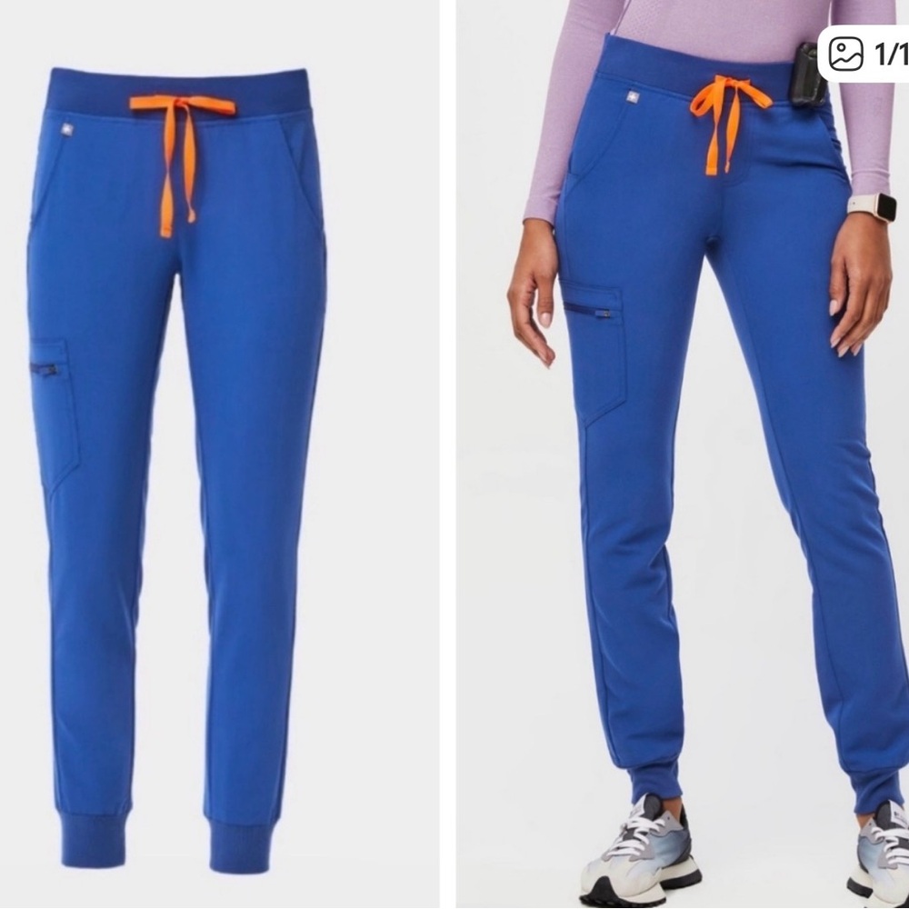 FIGS Winning Blue Zamora Jogger size M